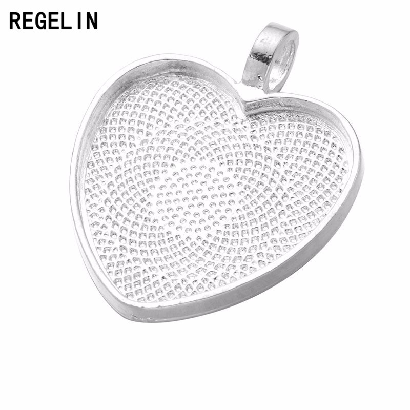 REGELIN-Cabochons en Forme de  - Bezels Set Pendant avis et prix